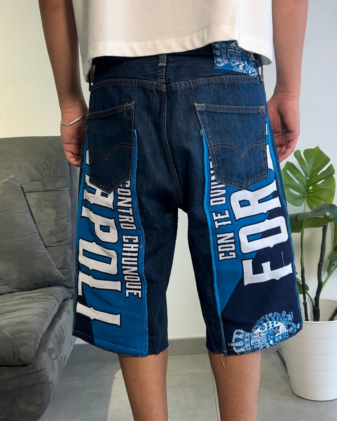 081 shorts