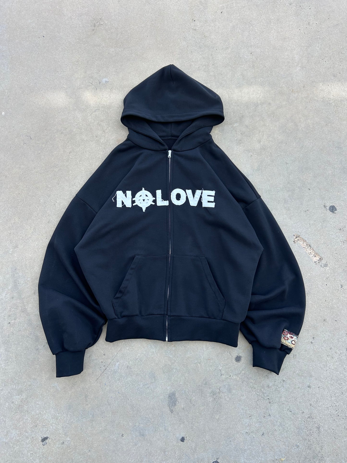 HOODIE NO LOVE BLACK