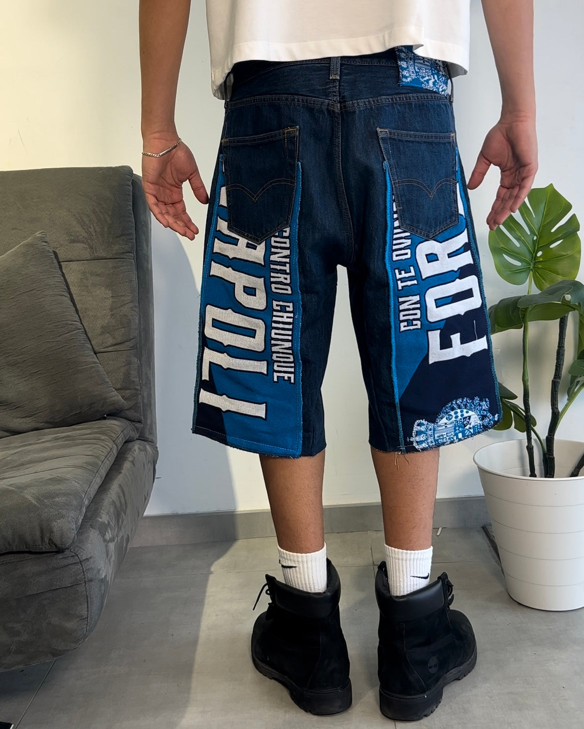 081 shorts