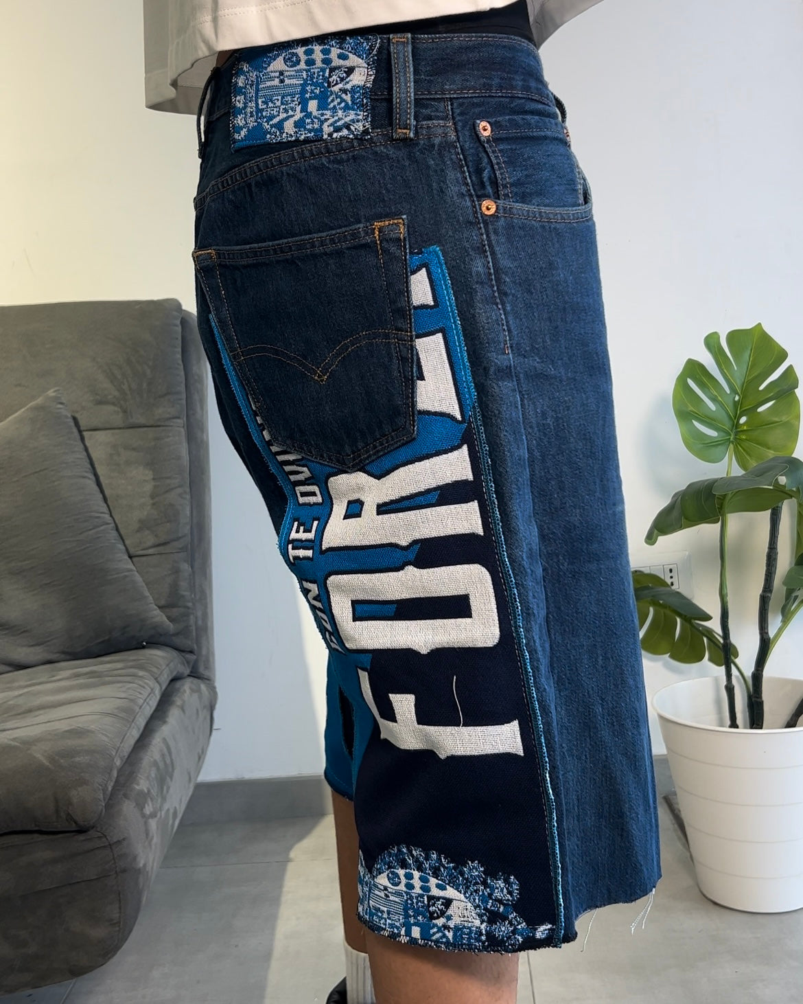 081 shorts