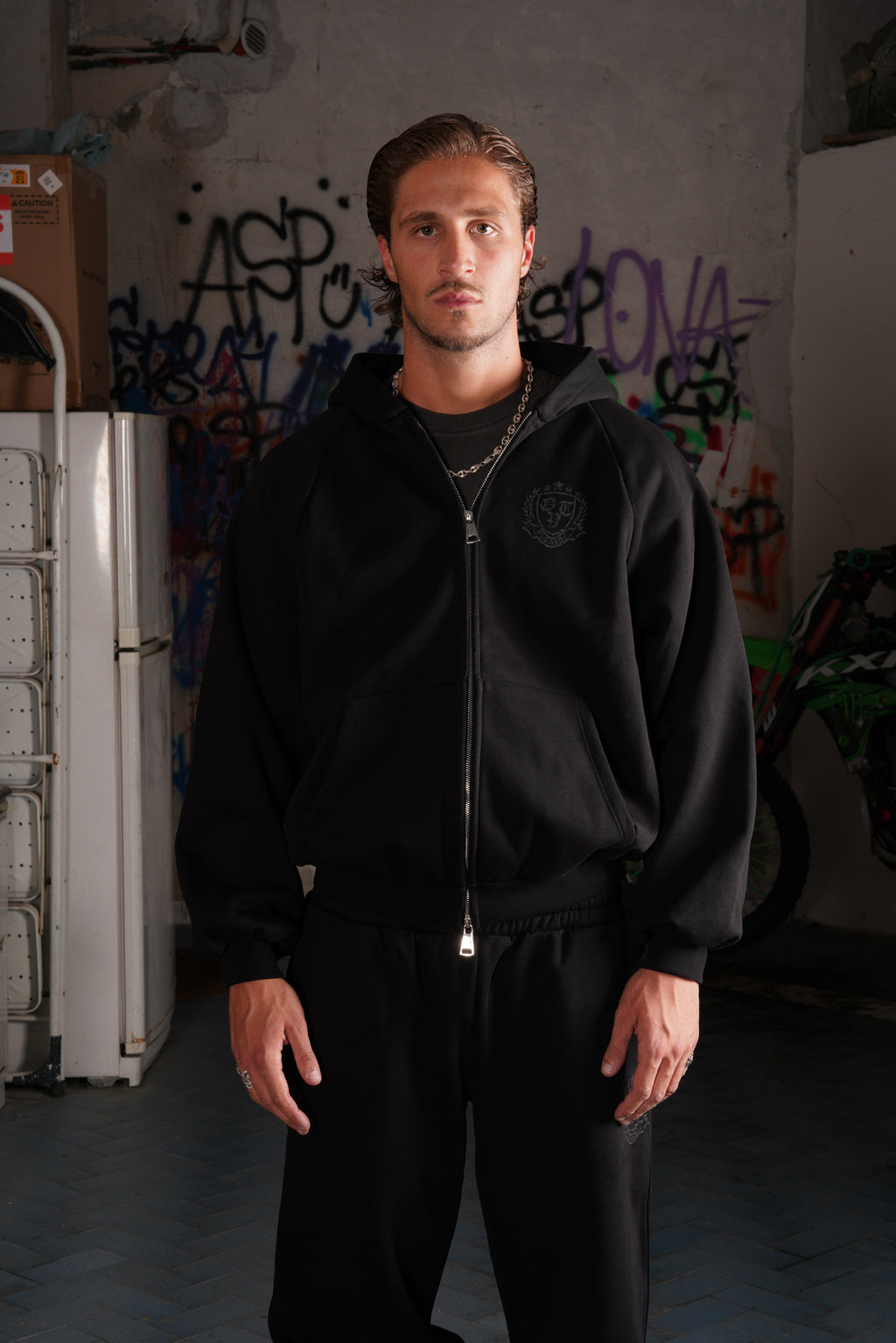 FELPA BLACK FYD