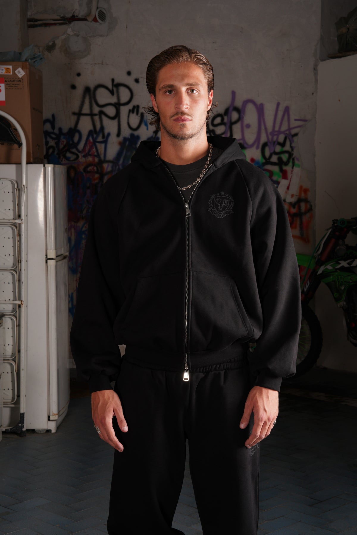 FELPA BLACK FYD