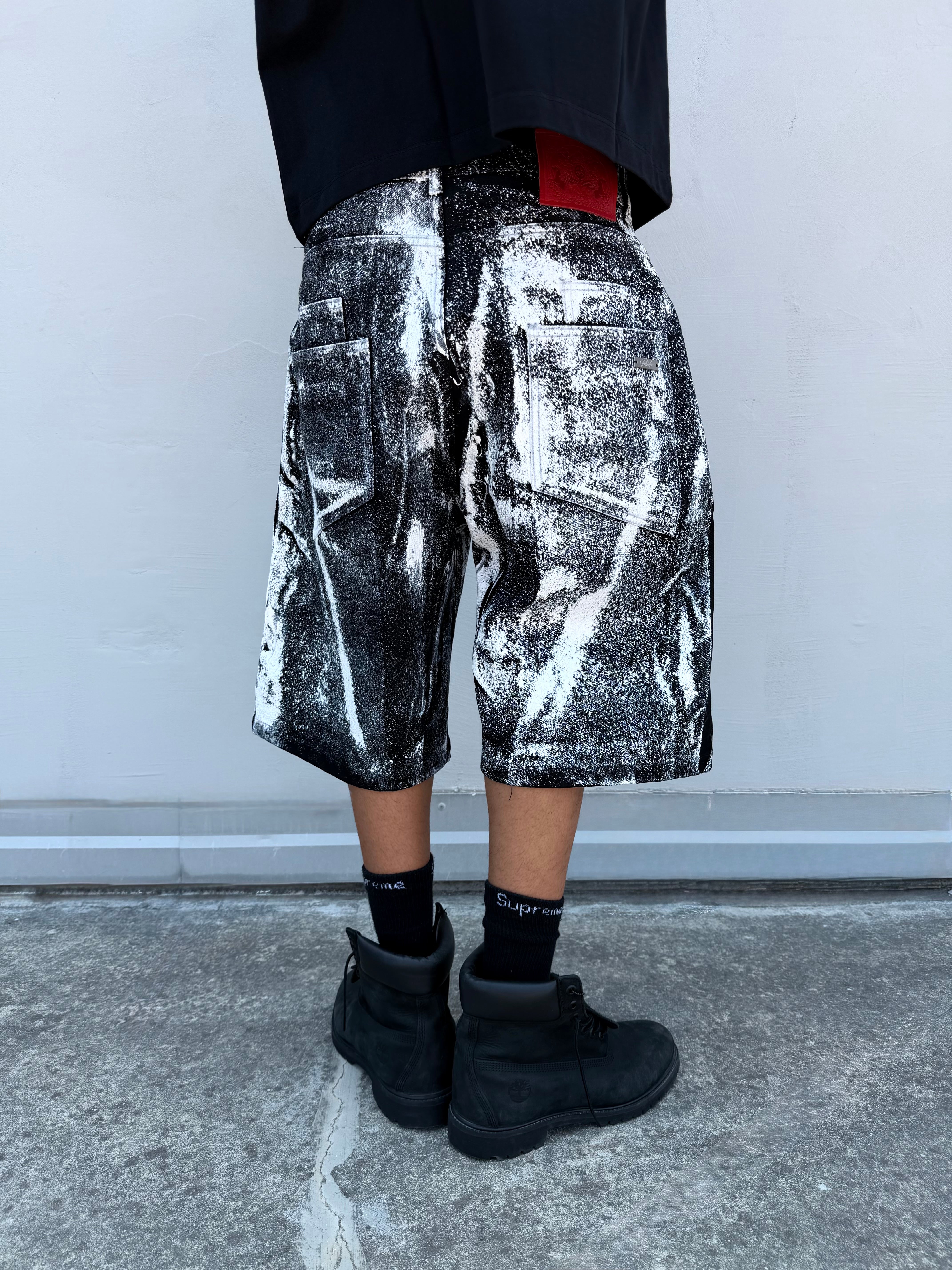 Snowstorm shorts