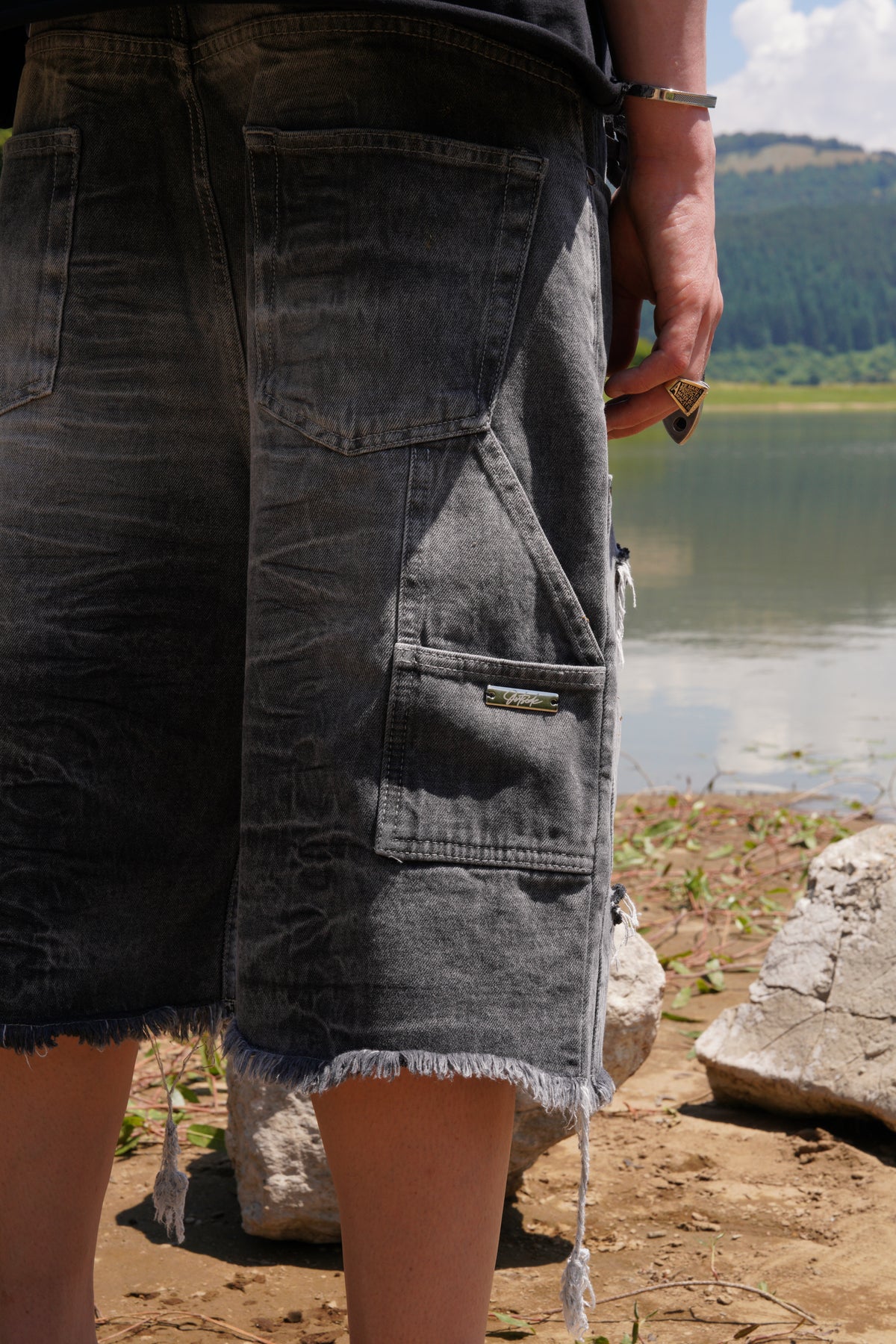 CARPENTER SHORTS gray