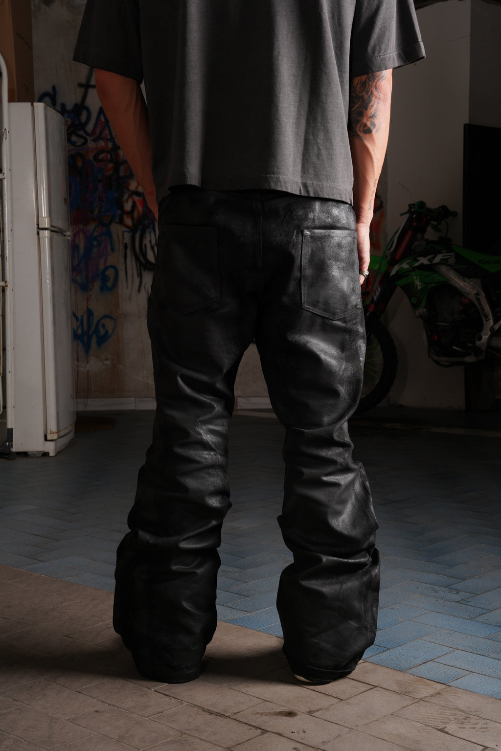 BLACK NIGHT DENIM