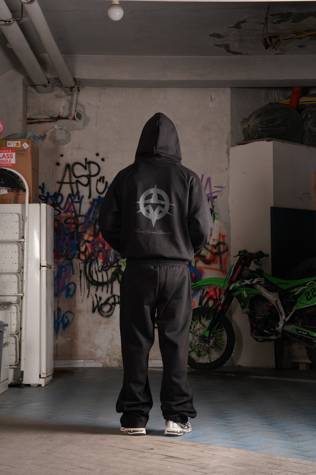 FELPA BLACK FYD