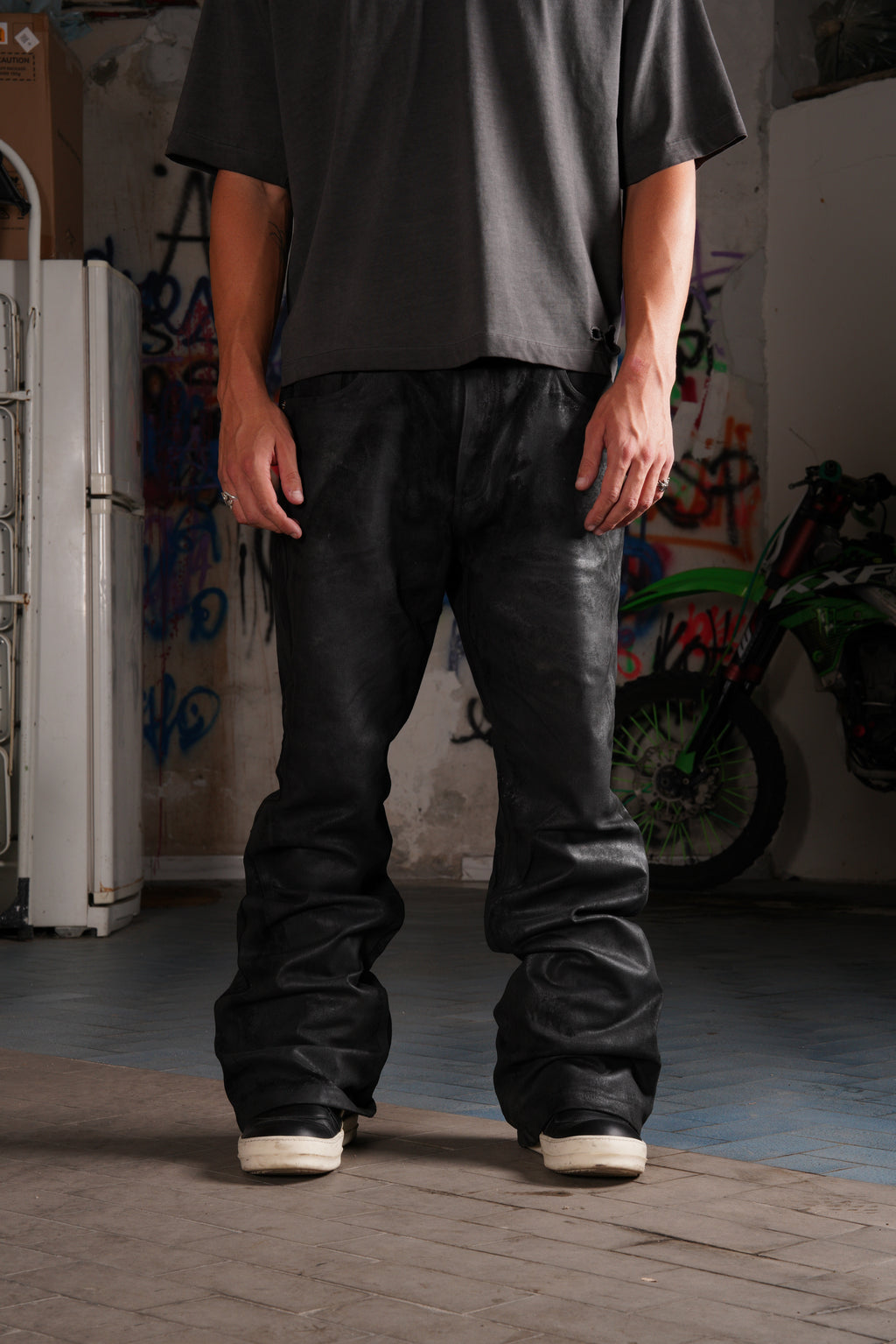 BLACK NIGHT DENIM